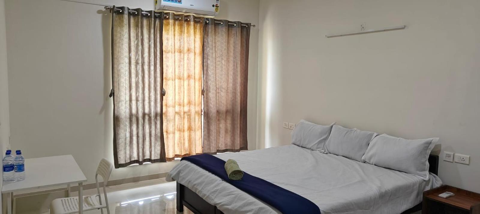 Rockfort Stay Inn Oragadam ภายนอก รูปภาพ