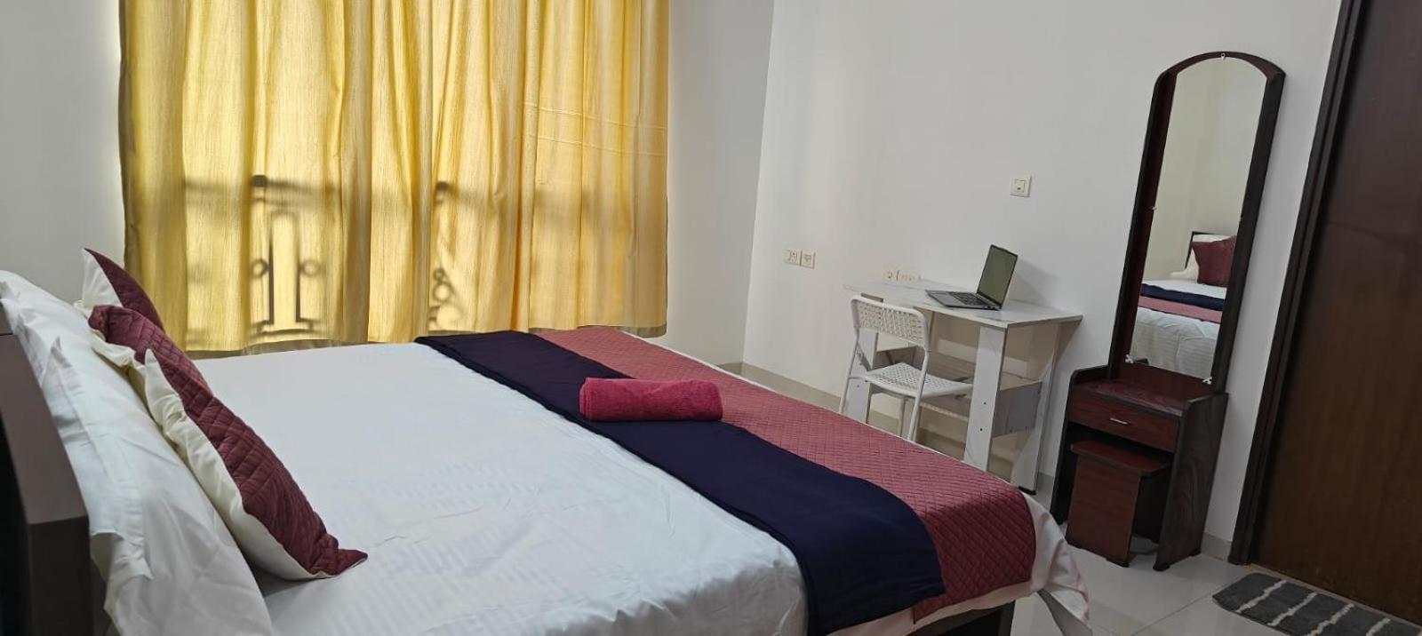 Rockfort Stay Inn Oragadam ภายนอก รูปภาพ