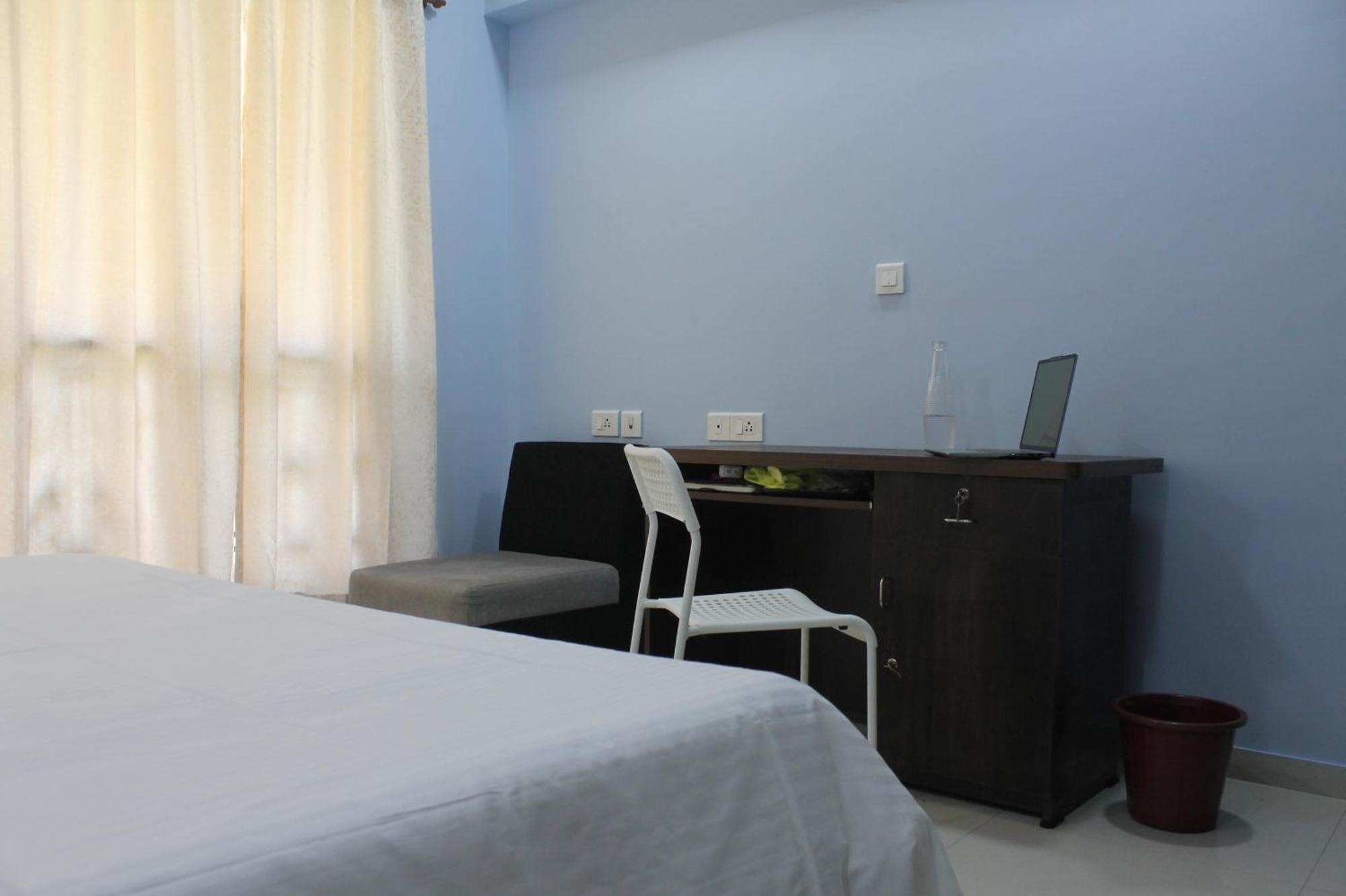 Rockfort Stay Inn Oragadam ภายนอก รูปภาพ